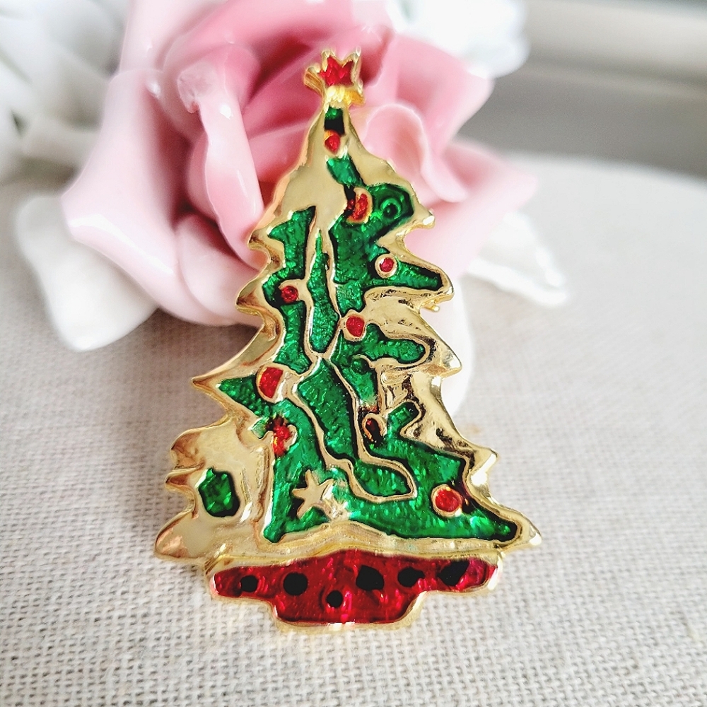 Christmas tree brooch